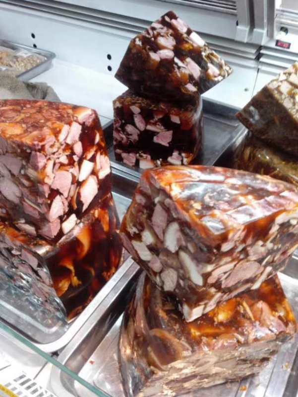 置办年货熟食集装箱预定熟食火爆就是这样的来一桌面掌柜灵宝小吃